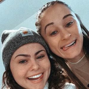 Meet your Posher, Tina